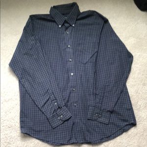 Van Heusen button up dress shirt